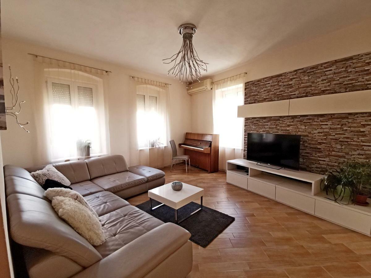 Golden View Daire Rijeka Dış mekan fotoğraf